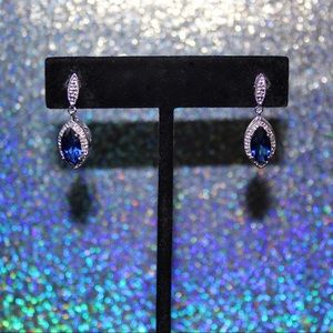 ✨ Sapphire Dangle Earrings